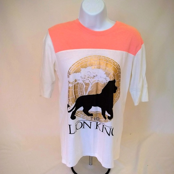 Disney Tops - NEW Disney Lion King Women's T-Shirt Size Medium